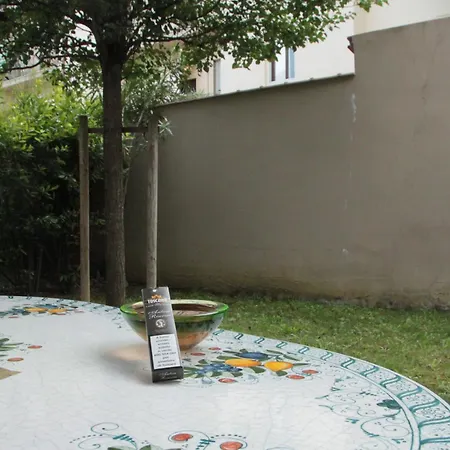 Apartamento Downtown Florence, Moderno Con Giardino