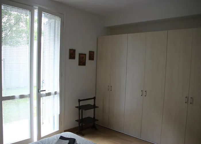 Downtown Florence, Moderno Con Giardino